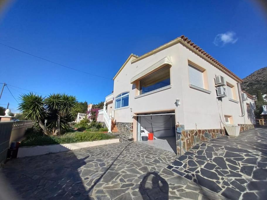 Villa Leo Con Vistas Al Mar Y Piscina Privada Roses Buitenkant foto